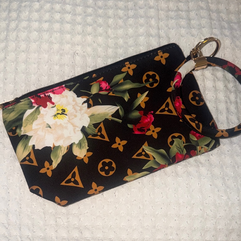 Floral Print Wristlet Clutch in Black and Gold